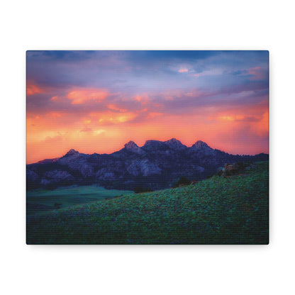 WYOMING: MOUNTAINS AT DAWN Canvas Gallery Wraps