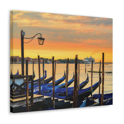 VENICE: GONDOLAS AT DAWN Canvas Gallery Wraps